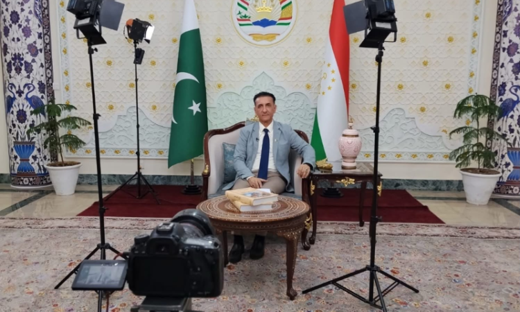 Tajik ambassador extends Independence Day greetings to Pakistani nation