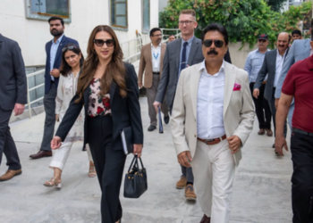 US envoy highlights trade, investment and AI cooperation during Lahore visit