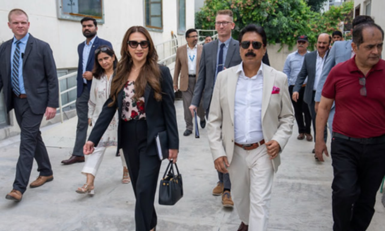 US envoy highlights trade, investment and AI cooperation during Lahore visit