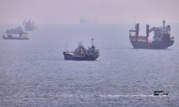 Hormuz talks advance as regional tensions persist; shipping, oil markets remain on edge