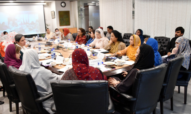 Women lawmakers call for stronger laws against honour killings, safe hostels for girls