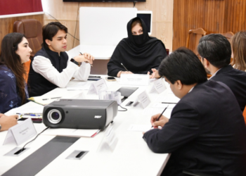 Young parliamentarians forum, SPARC discuss stronger tobacco controls to protect youth