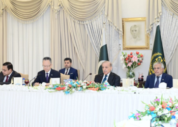 PM Shehbaz, ADB vice president discuss ML-1, economic transformation