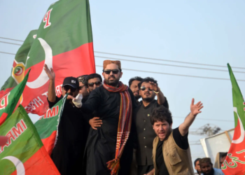 KP CM Afridi vows to reach Karachi amid PTI rally restrictions