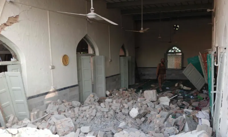 Eight militants killed as operation concludes after Kohat Police Lines attack