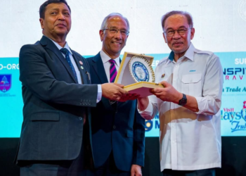 Malaysian PM appreciates OIC-COMSTECH initiatives, discusses science and technology summit