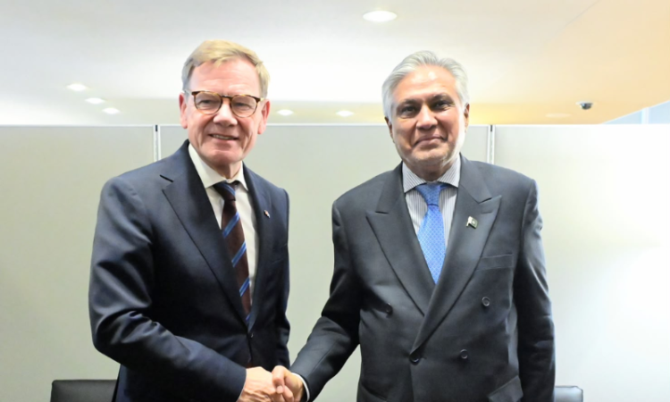 Dar, German foreign minister discuss expanding bilateral cooperation
