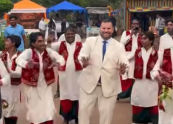 Romanian Ambassador receives traditional Punjabi welcome in Lahore
