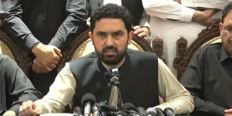 PTI postpones Islamabad march to October 4