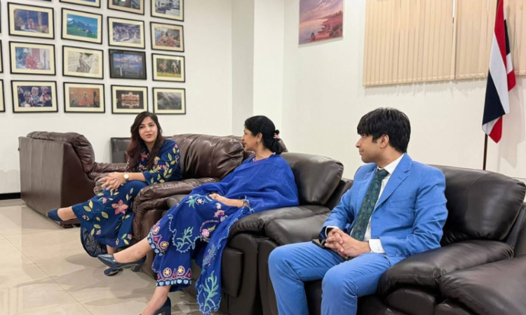 Super Nova School students meet Pakistan Ambassador in Bangkok