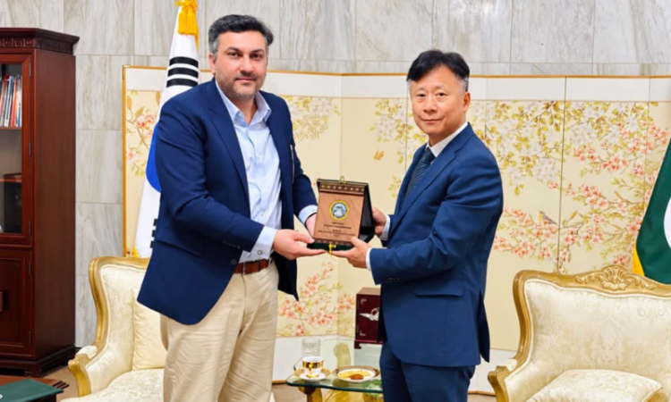 Korean envoy, Zhob chamber discuss investment opportunities in agriculture, mining