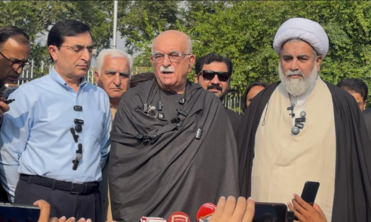 Achakzai questions KP emergency, says Balochistan faces similar security challenges