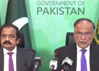 Govt, JI to form joint committee on fuel relief as party warns of Islamabad march