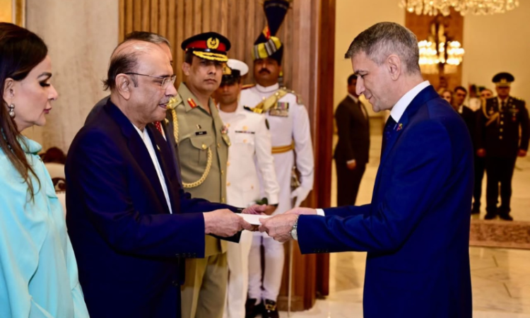 President Zardari receives credentials from Azerbaijani ambassador