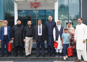 Bangladesh High Commissioner visits Golden Pearl factory to explore trade opportunities
