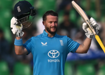 Duckett smashes ODI career-best 167 as England post 386 against Sri Lanka