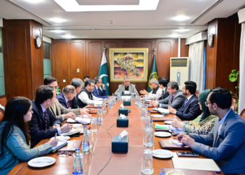 Dar reviews preparations for Pakistan-hosted SCO summit in 2027