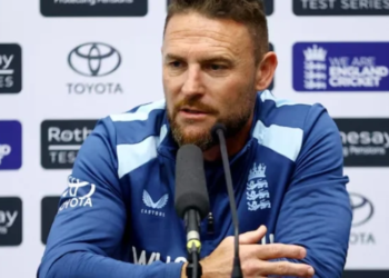 McCullum says England must adapt to reach ODI tri-series final