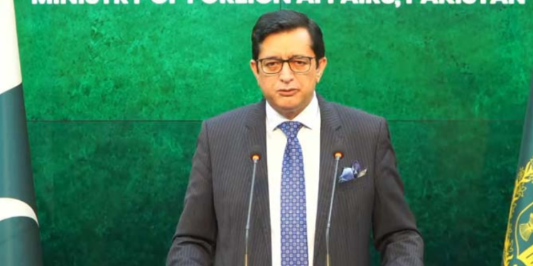 Pakistan rejects Rajnath Singh’s remarks, warns against any aggression