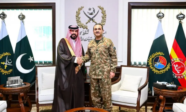 Saudi envoy, Field Marshal Asim Munir discuss progress under Makkah defence agreement