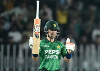 Farhan, Maaz power Pakistan to 215/3 against Sri Lanka in second T20I