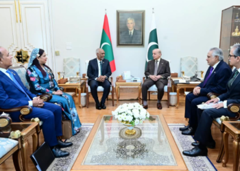 Pakistan, Maldives exchange 20 MoUs as Shehbaz, Muizzu agree to boost trade to $200 million