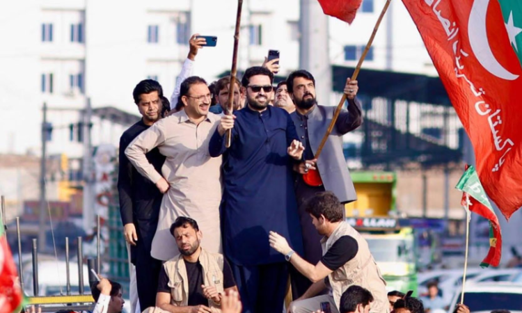 Afridi launches PTI long march towards Islamabad from Lakki Marwat