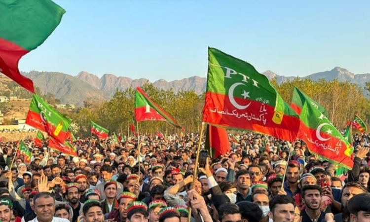 PTI chief challenges emergency, governor’s rule in KP in high court