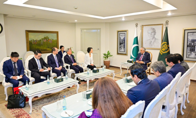 Pakistan, China reaffirm commitment to strengthen strategic partnership