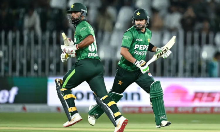 Pakistan post record home T20I total with 215-3 against Sri Lanka