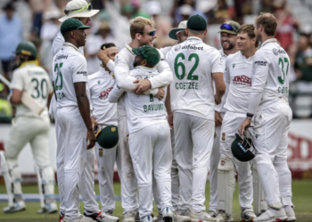 South Africa crush Australia by 176 runs to clinch Test series 2-1