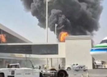 Three killed in attacks on Riyadh airport as PIA suspends flights