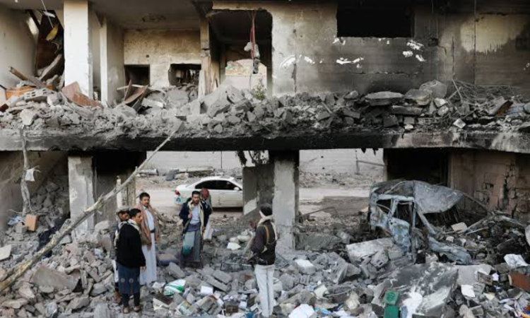 Saudi-led coalition intercepts two Houthi missiles targeting Taif, Yanbu