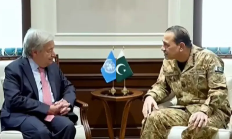 Army chief reaffirms Pakistan’s commitment to international peace in meeting with Guterres