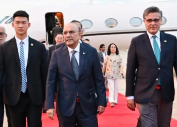 President Zardari visits Germany to boost economic and trade ties